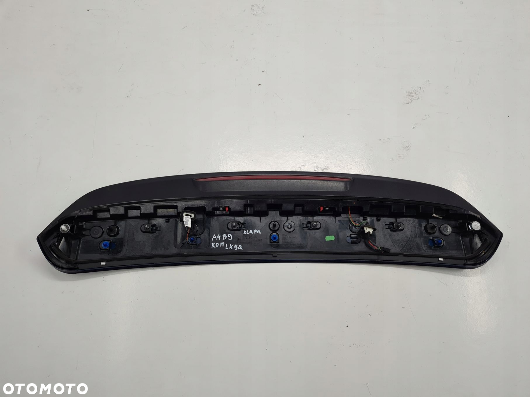 AUDI A4 B9 KOMBI 16R LOTKA SPOILER KLAPY LX5Q - 4