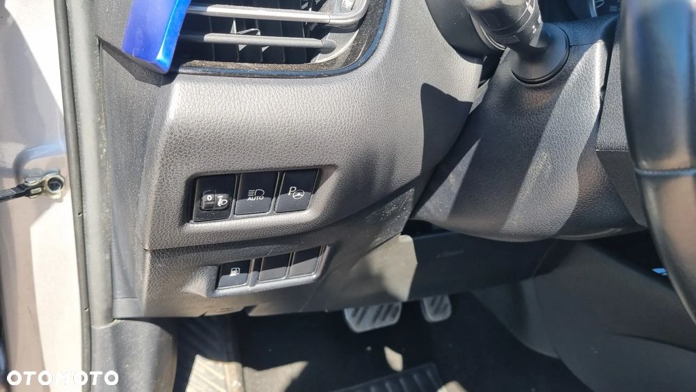 Toyota C-HR Business-Edition - 30