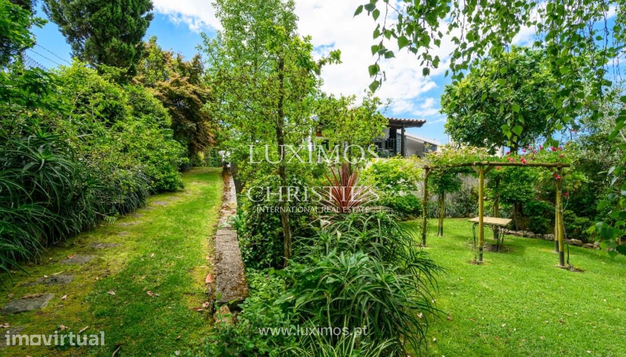 Moradia V3 com jardim para venda em Paços de Brandão, Santa Maria Fe - Grande imagem: 3/25
