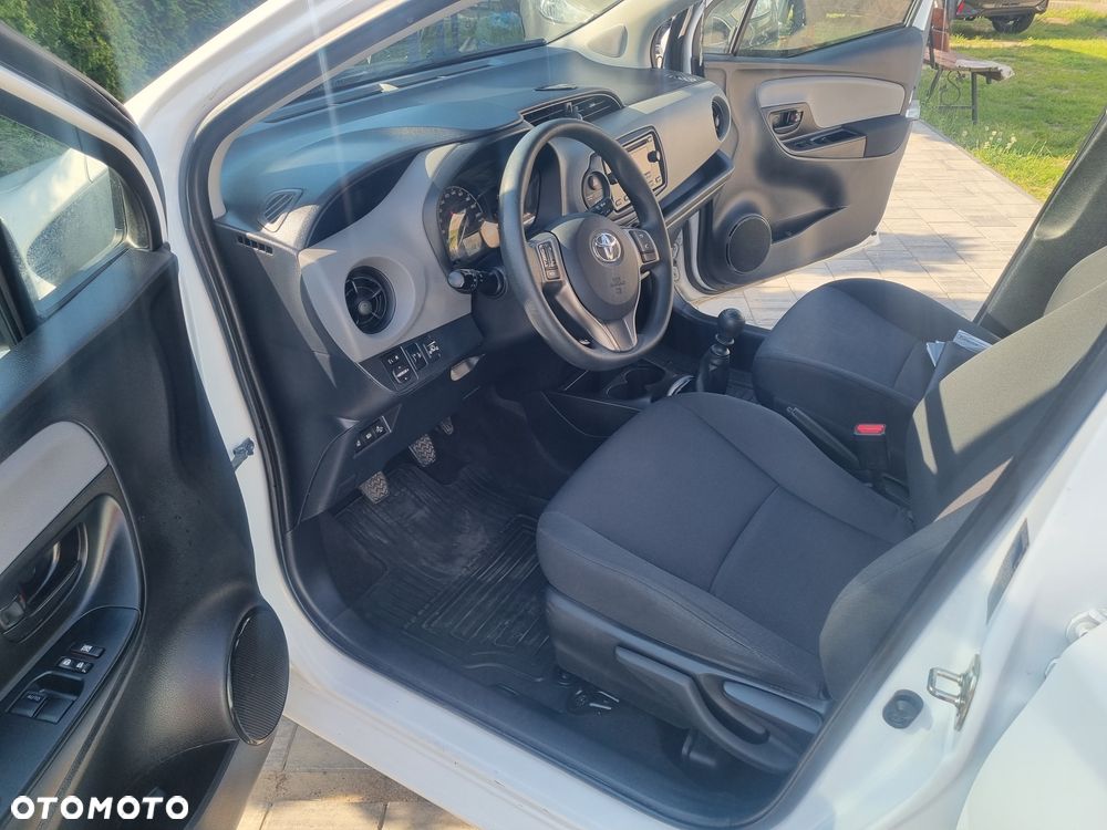 Toyota Yaris 1.5 Premium - 19
