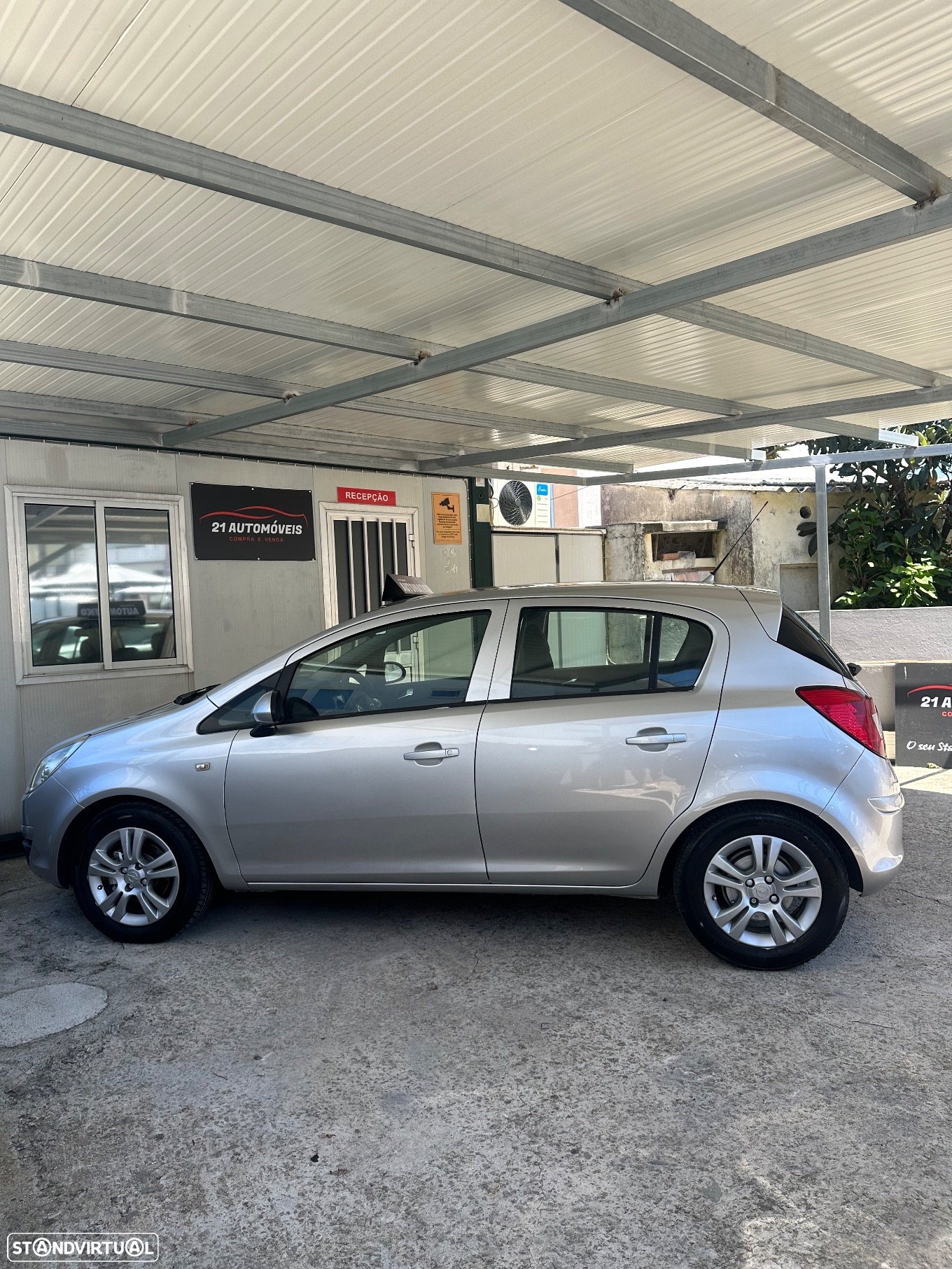 Opel Corsa 1.2 Enjoy Easytronic - 5