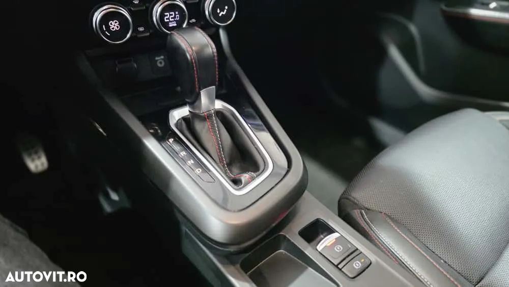 Renault Arkana MHEV 160 EDC RS Line - 11