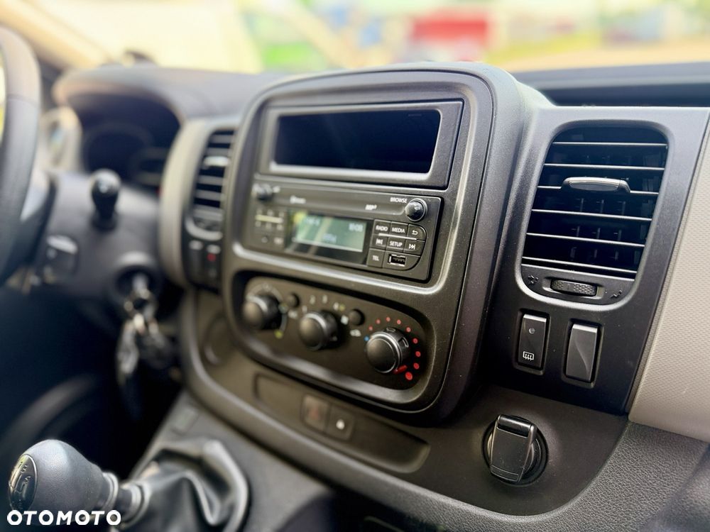 Renault Trafic - 14