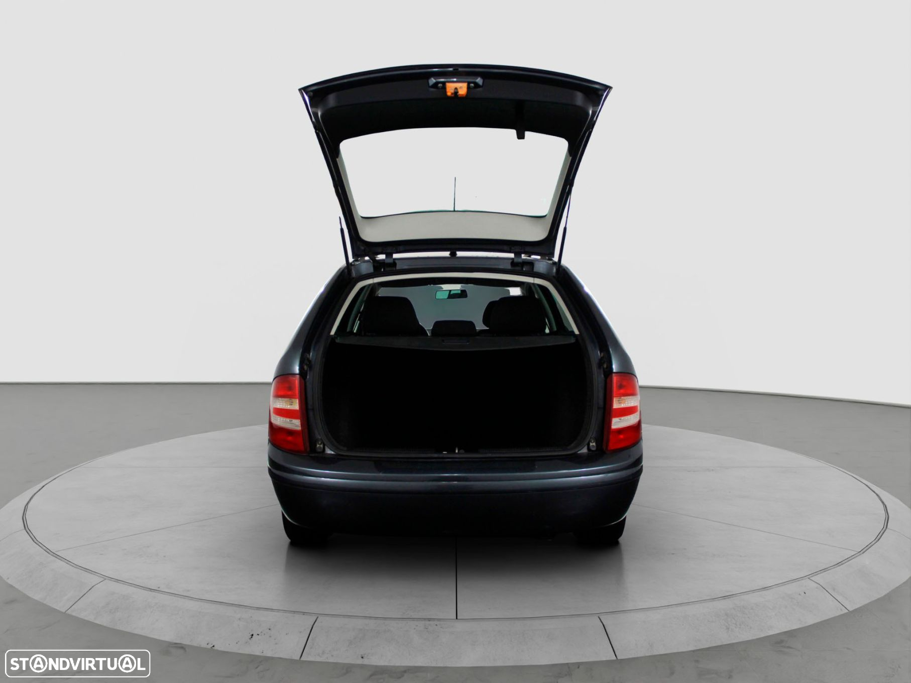 Skoda Fabia Break 1.2 Active - 5