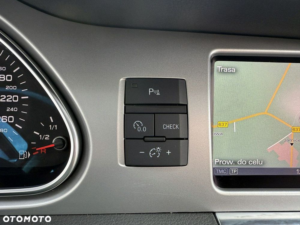 Audi Q7 3.0 TDI DPF Quattro Progressive Tiptr - 27