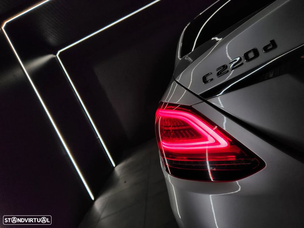 Mercedes-Benz C 220 d AMG Line — fotografia 19