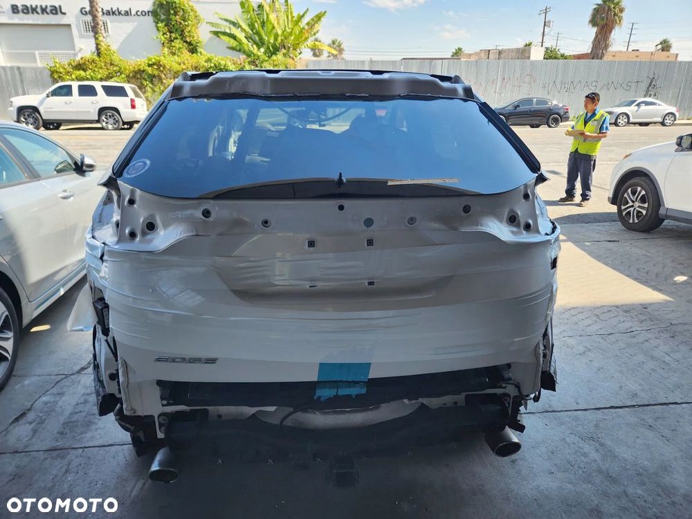 Ford Edge 2.0 EcoBlue Bi-Turbo 4x4 Titanium - 6