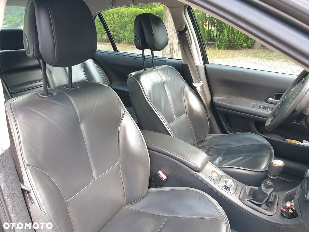 Renault Laguna 2.0 dCi Initiale - 15