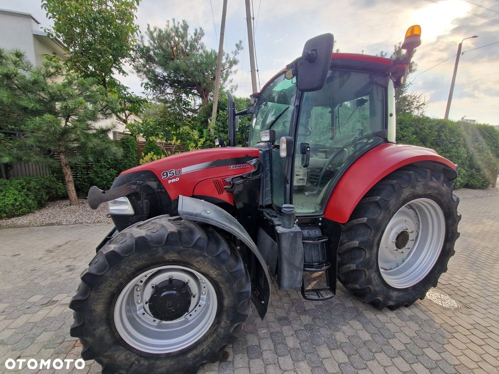 Case IH FARMALL 95U PRO - 11