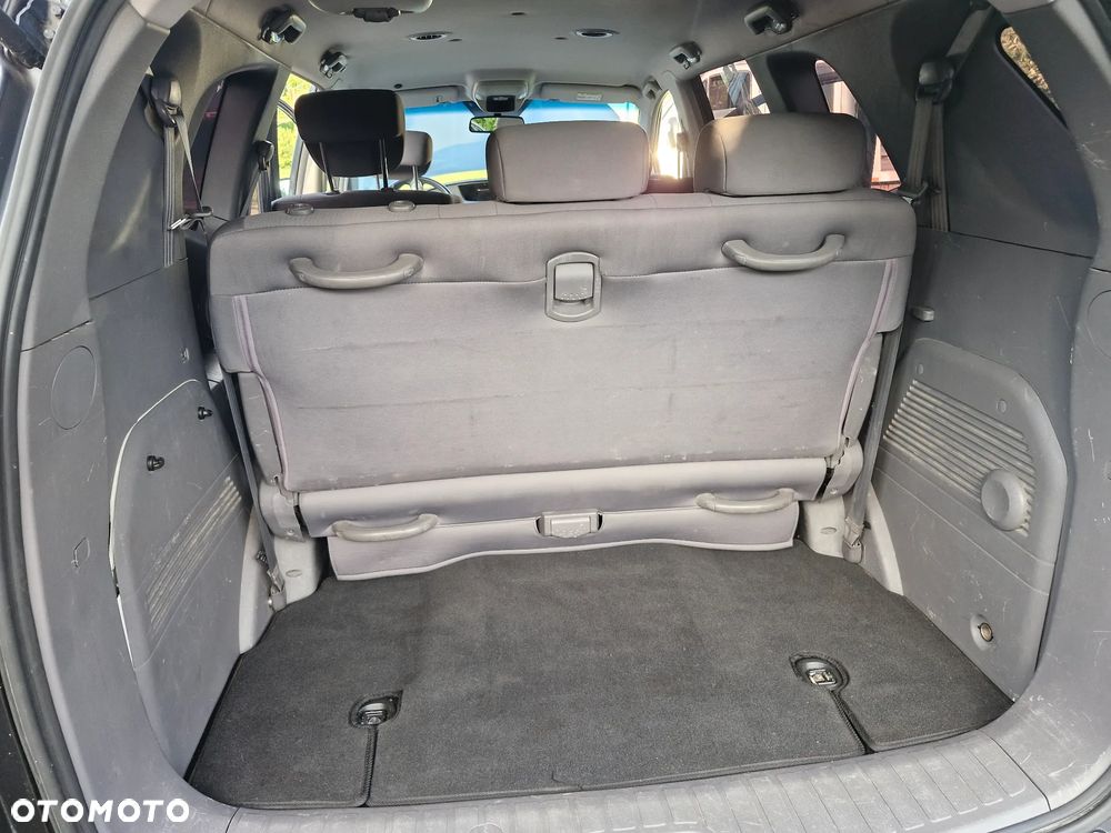 SsangYong/KGM Rodius 200 e-XDi Crystal Plus - 20