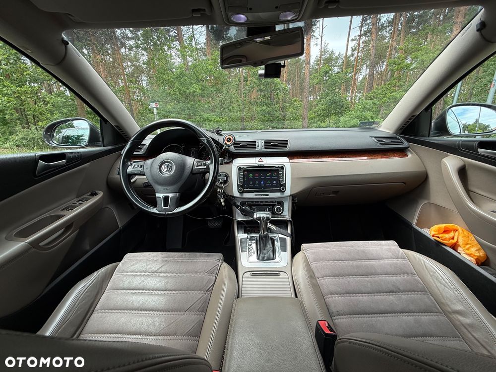 Volkswagen Passat 2.0 TDI DPF DSG R-Line Edition - 11