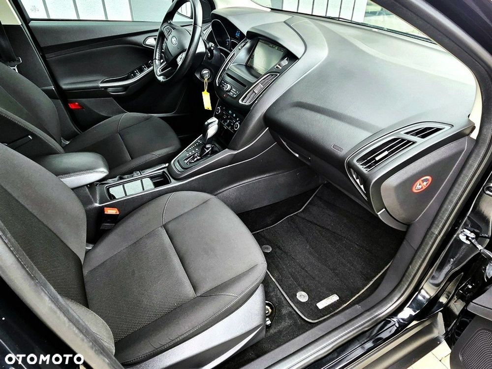 Ford Focus - 10