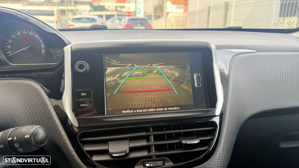 Peugeot 208 1.6 BlueHDi Style - 16