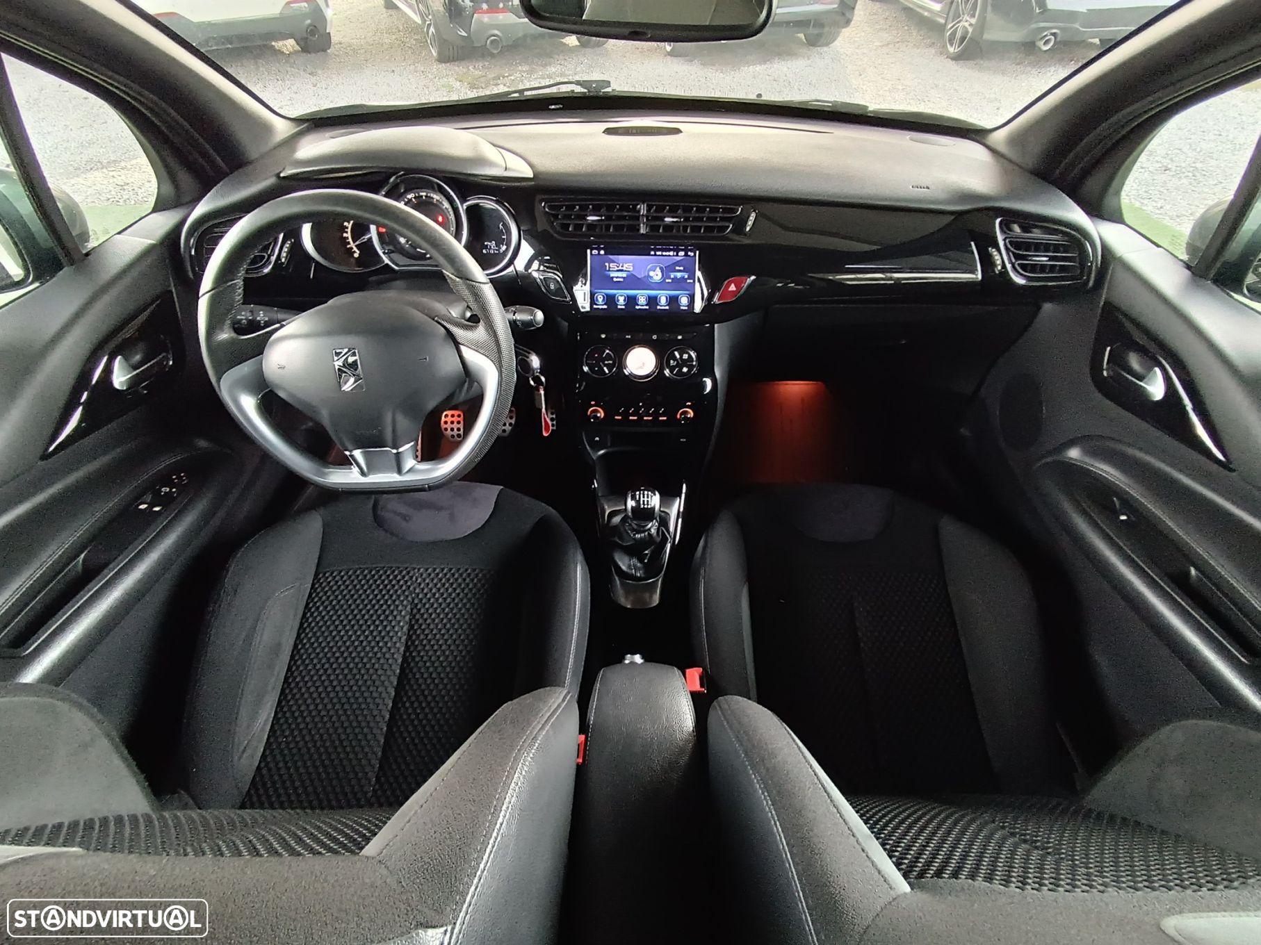 Citroën DS3 1.6 BlueHDi Sport Chic - 19