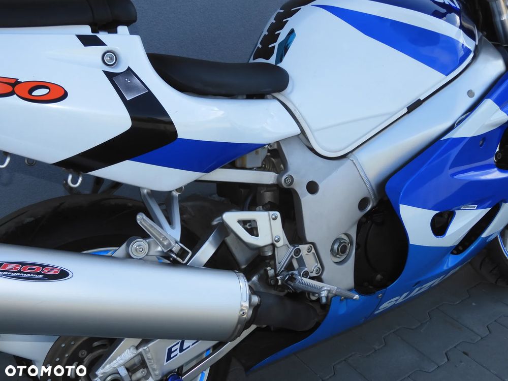 Suzuki GSX-R - 12