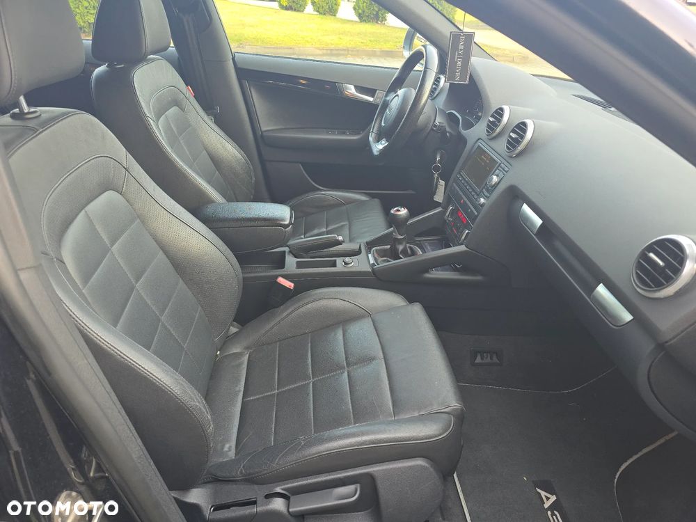 Audi A3 Sportback 2.0 TDI DPF S line Sportpaket plus - 11