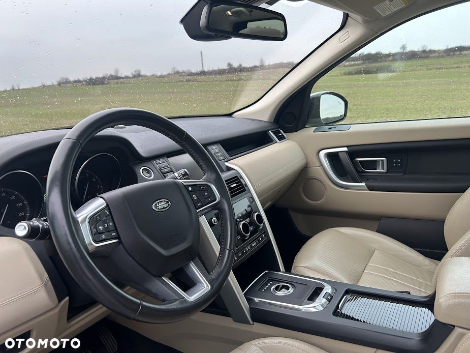 Land Rover Discovery Sport - 29