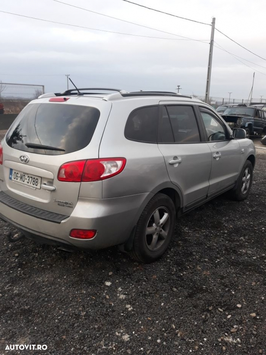 Dezmembrez hyundai santa fe 2,2crdi si 2.0 crdi 2001-2010 - 2