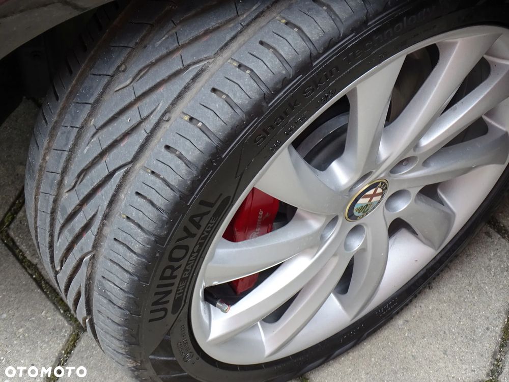 Alfa Romeo Giulietta 1750 TBi Quadrifoglio Verde - 25