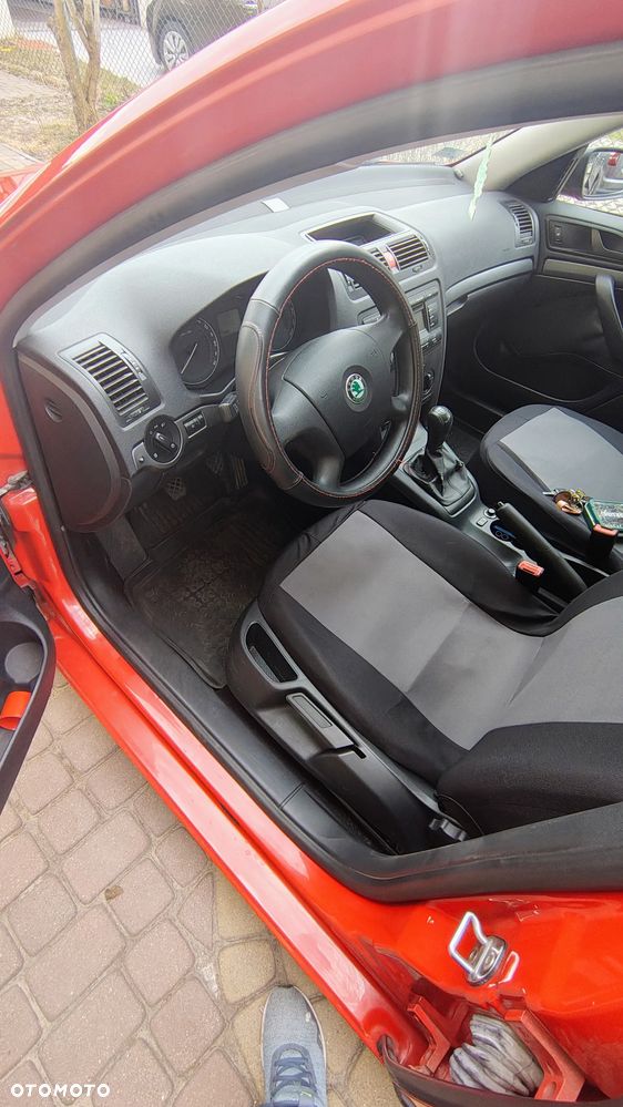 Skoda Octavia 1.6 Mint - 7