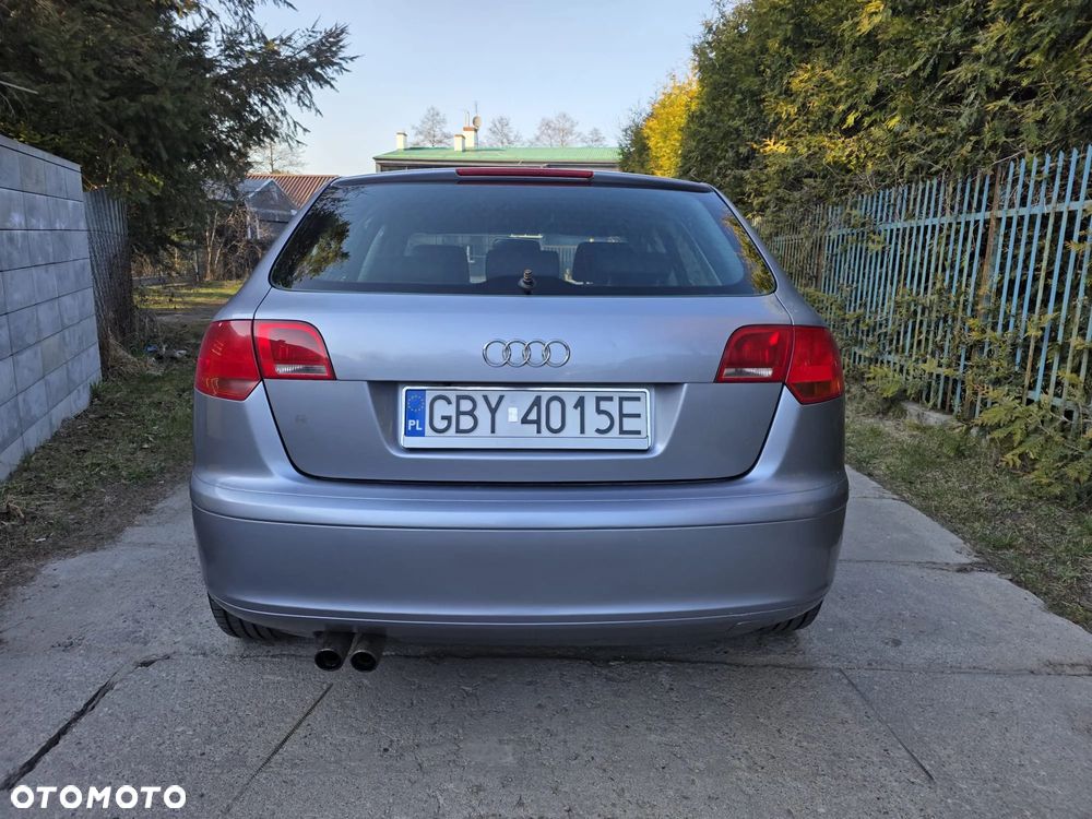Audi A3 Sportback 2.0 FSI Ambiente - 7