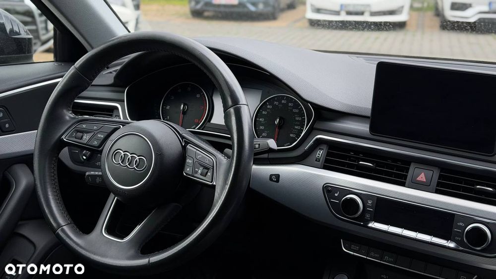 Audi A4 Limousine - 12