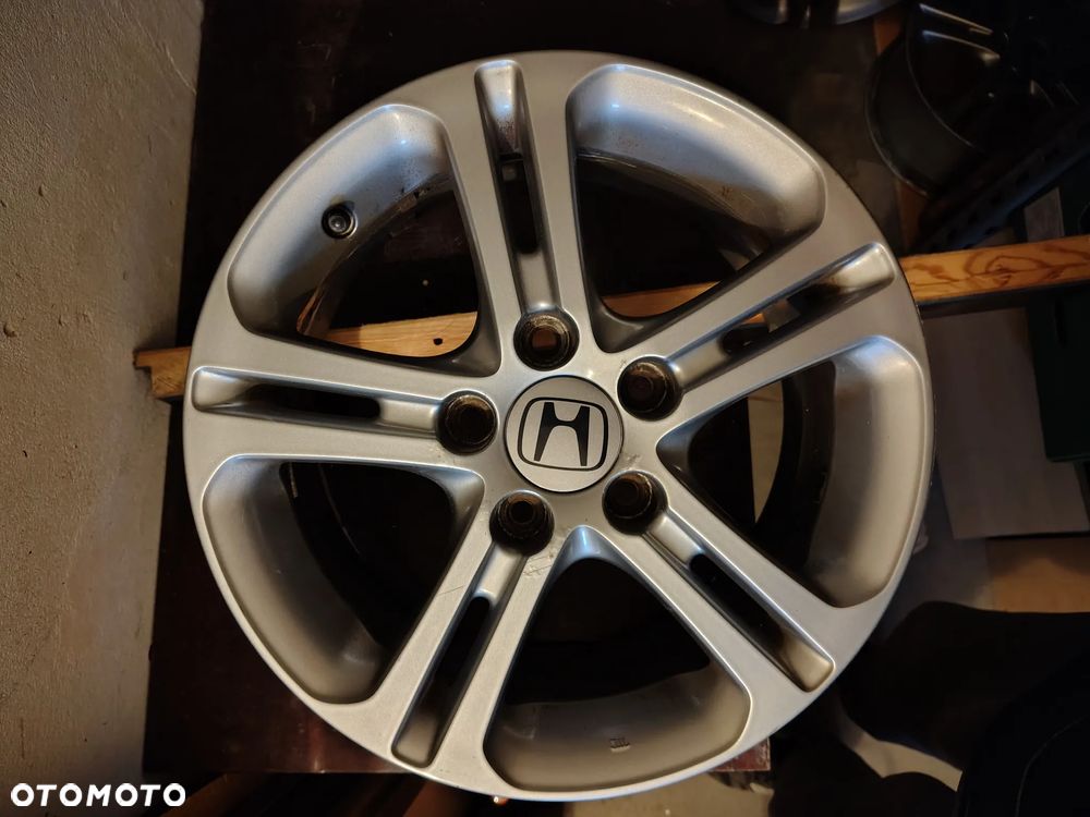 Honda CIVIC VIII UVO - 2