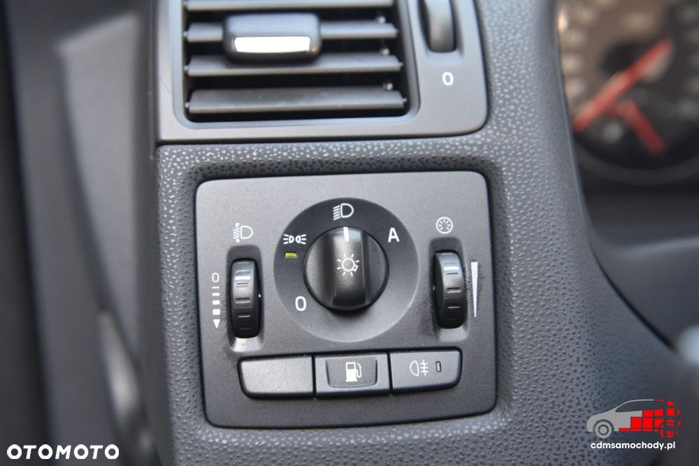 Volvo V50 - 32