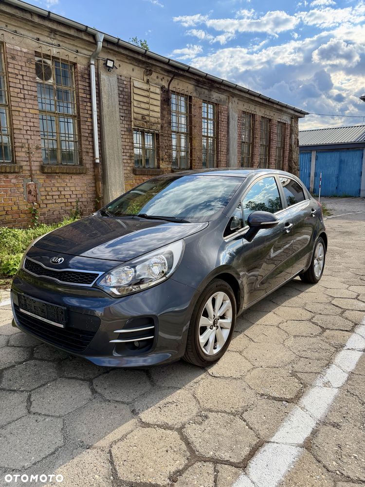 Kia Rio - 1