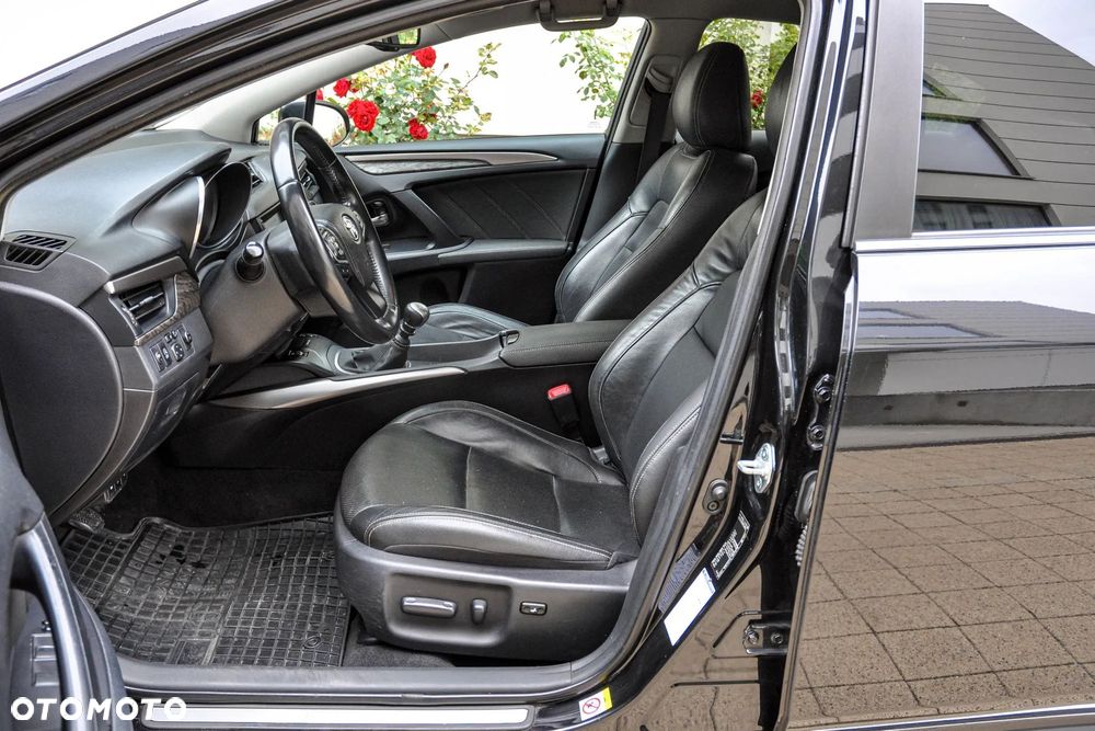 Toyota Avensis 2.0 D-4D Premium - 7