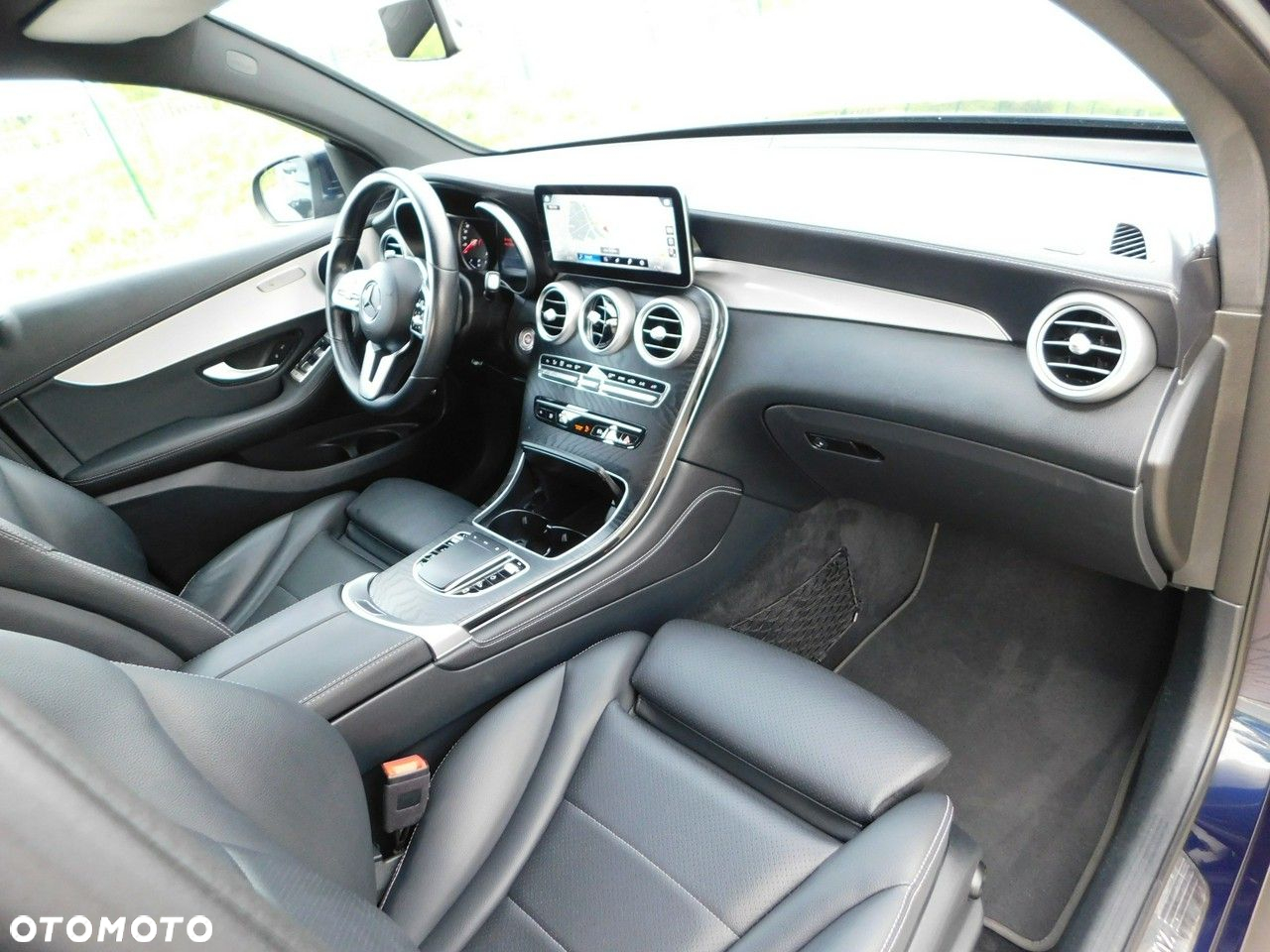 Mercedes-Benz GLC - 7