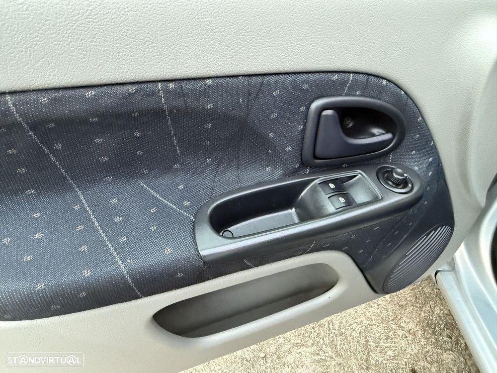 Renault Clio 1.5 dCi Dynamique Luxe - 17