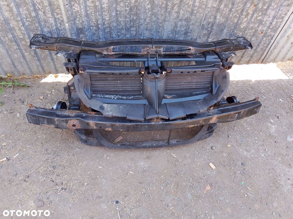 pas przedni chłodnice bmw e90 e91 2.0 d n47 - 1
