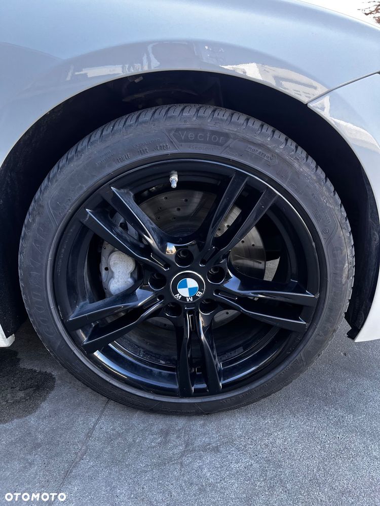 BMW Seria 3 340i xDrive Edition M Sport Shadow - 21