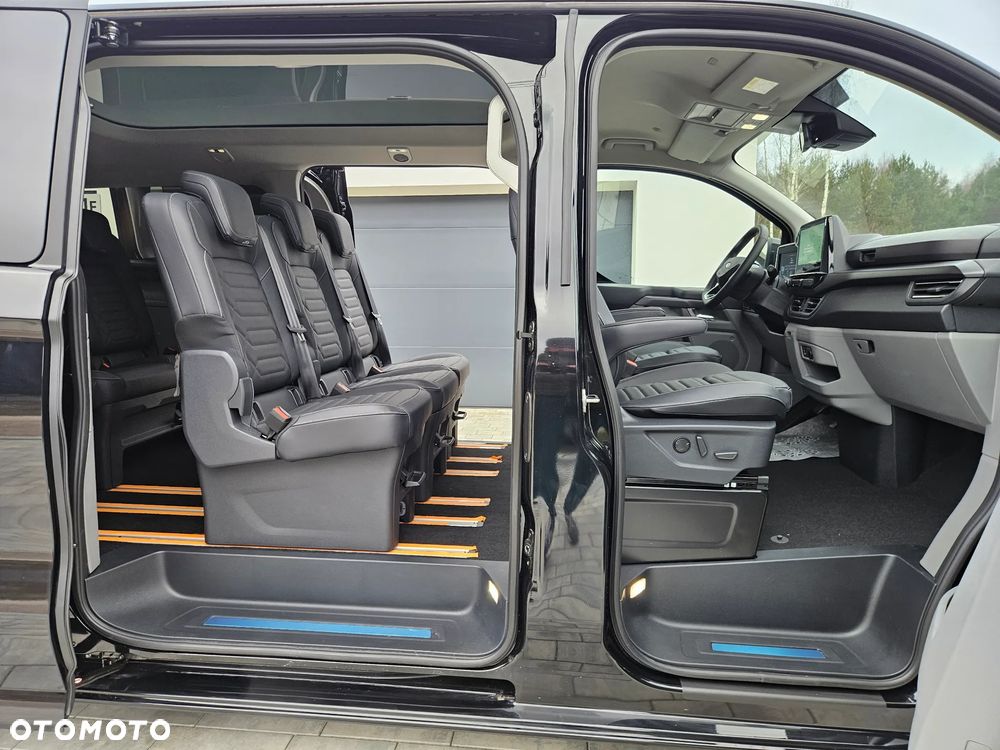 Ford Tourneo Custom 2.0 EcoBlue 320 L2 Titanium - 22