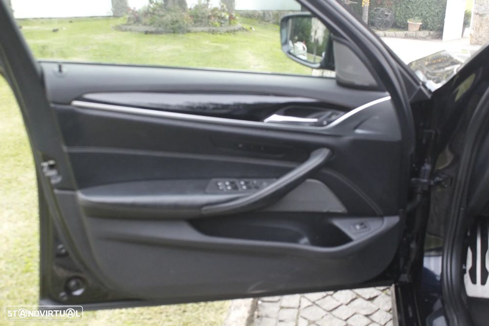 BMW 530 d Pack M Auto - 10