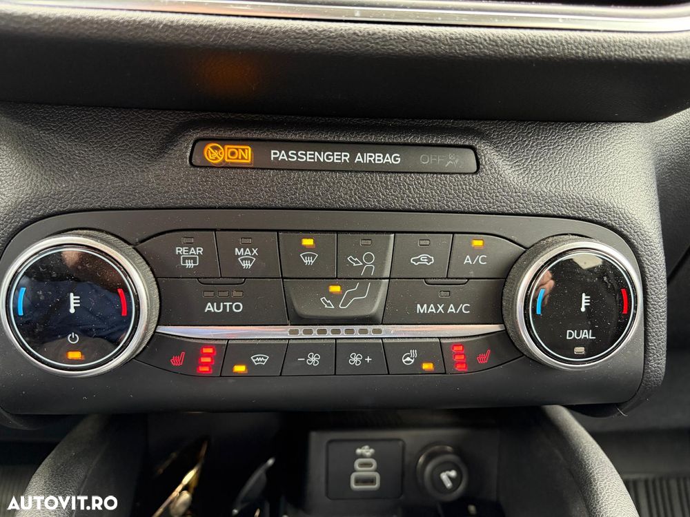 Ford Kuga 2.0 EcoBlue A8 AWD Titanium - 13