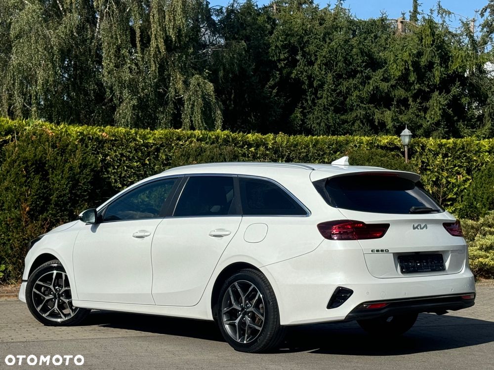 Kia Ceed 1.6 CRDi mHEV Business Line DCT - 8