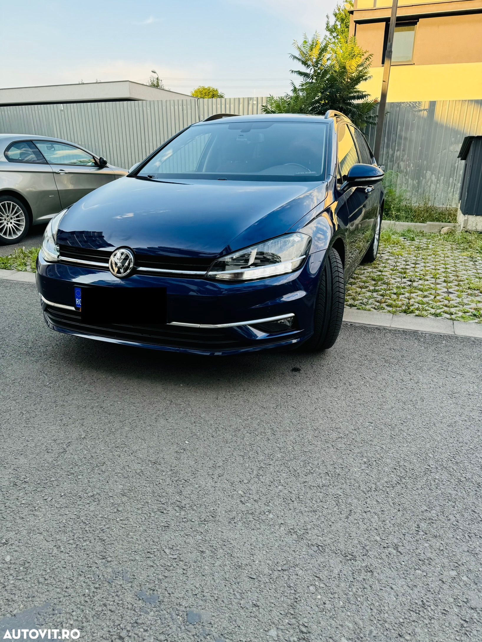 Volkswagen Golf 1.6 TDI DSG Comfortline - 1