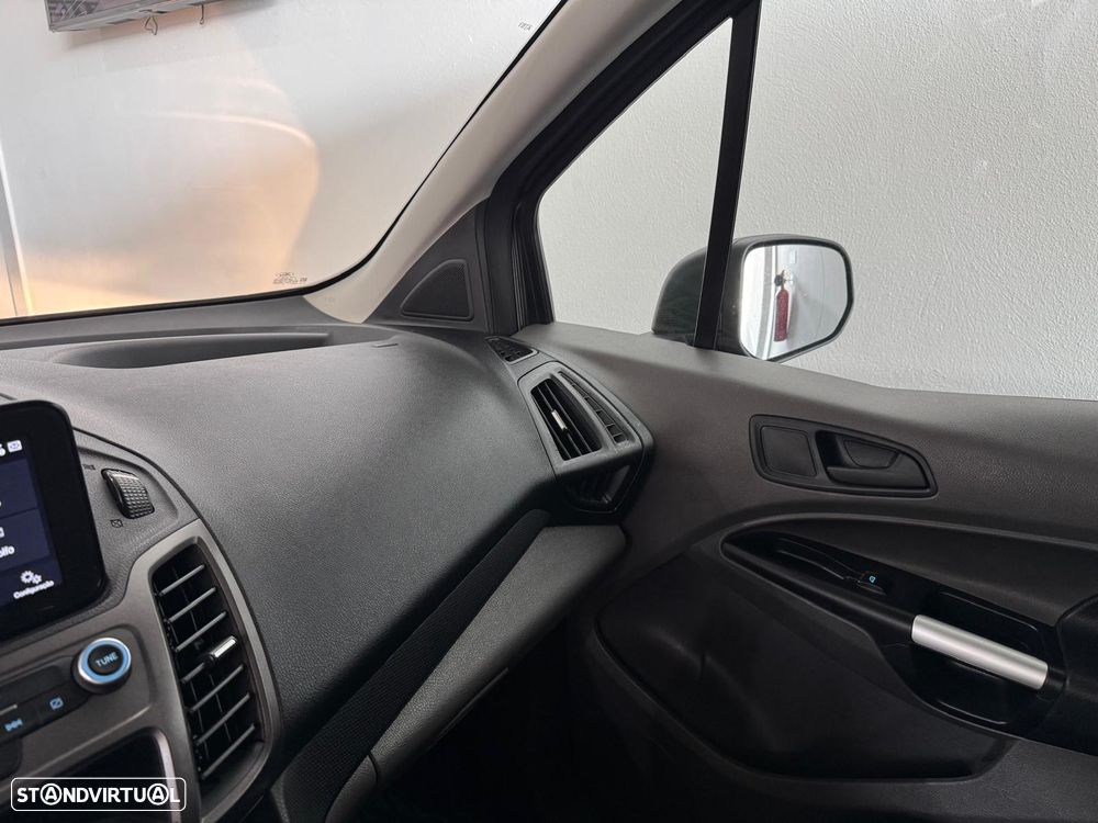 Ford Transit Connect - 15