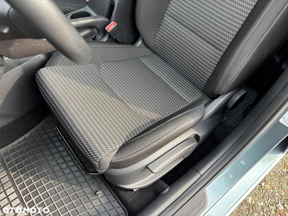 Kia Ceed 1.5 T-GDI M - 12