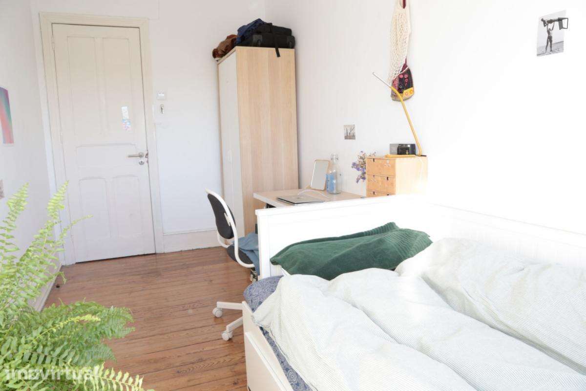 Quarto - localizado em Alcântara Lisbon - Grande imagem: 2/6