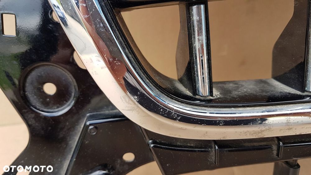 GRILL ATRAPA AUDI Q5 8R LIFT S-LINE 12- - 8