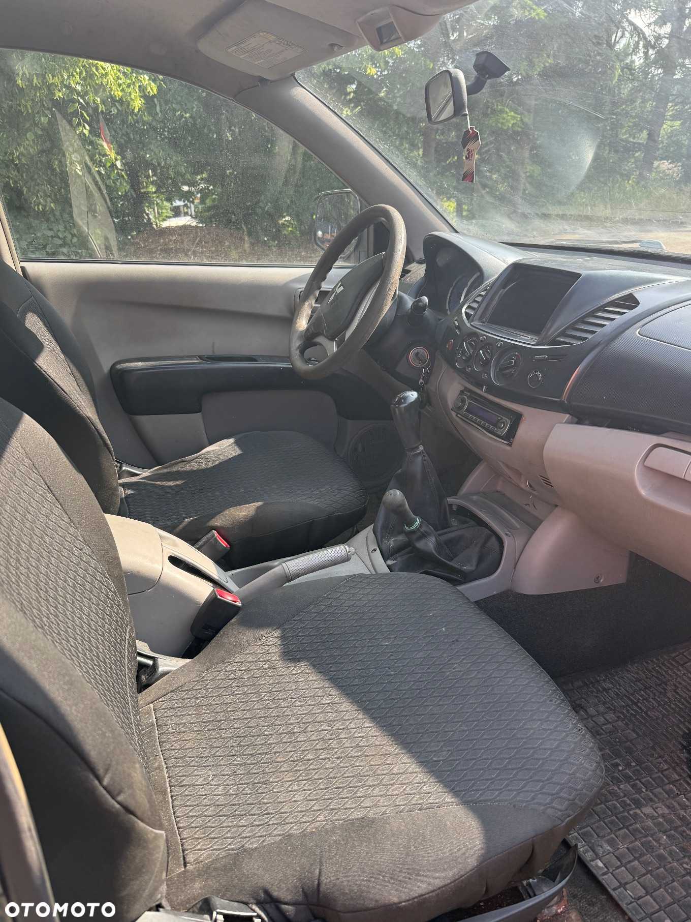 Mitsubishi L200 - 4