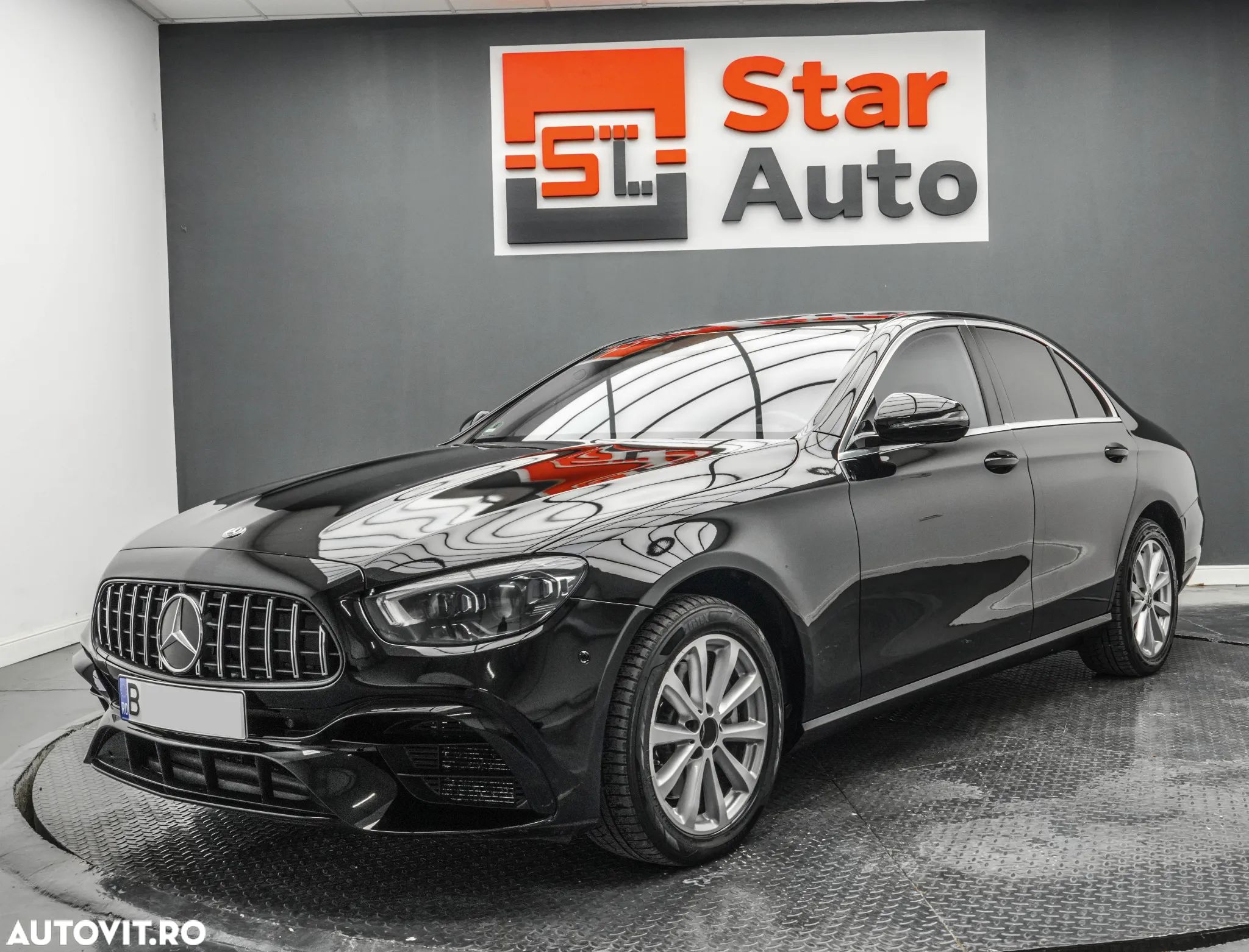 Mercedes-Benz E 220 d 4MATIC Aut. - 1