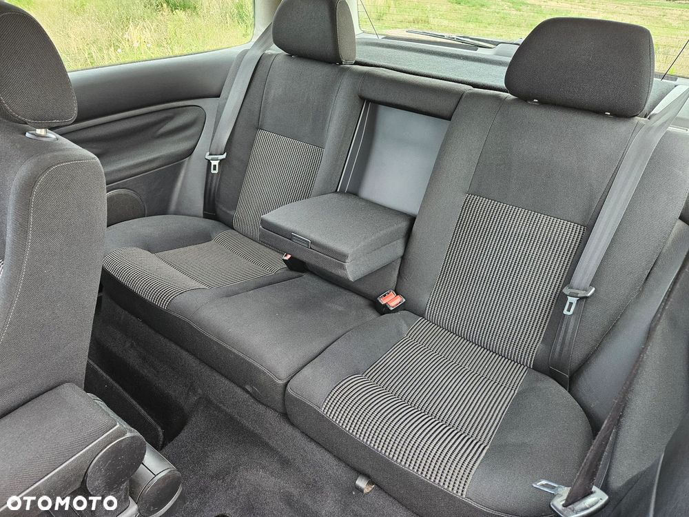 Volkswagen Golf 1.6 Highline - 9