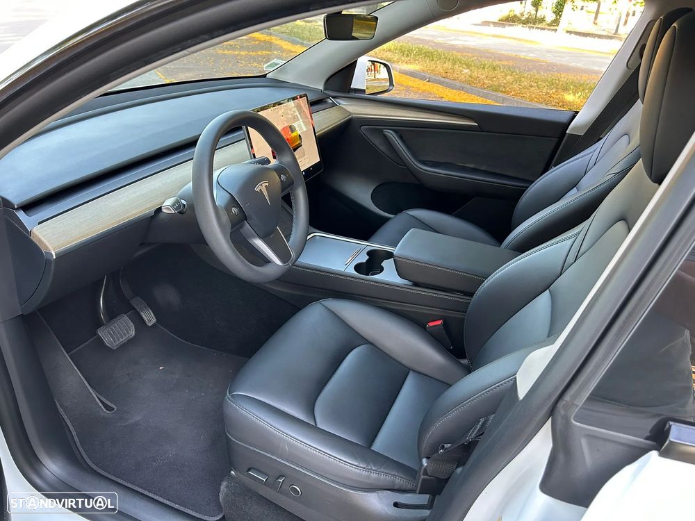 Tesla Model Y Tração Traseira - 12