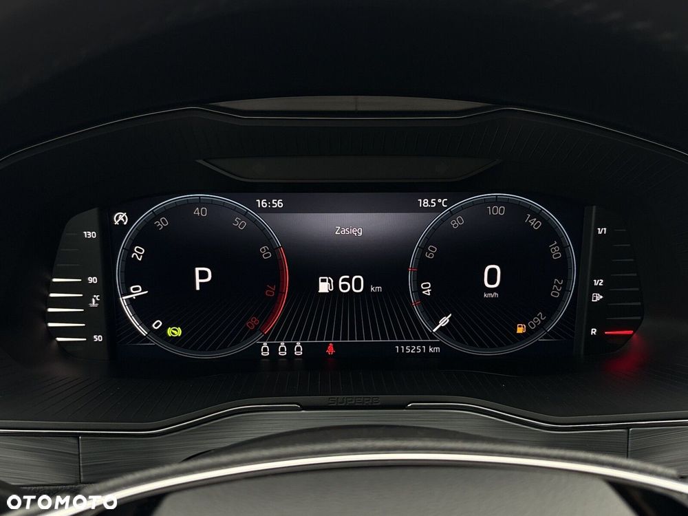 Skoda Superb 1.5 TSI Ambition DSG - 19