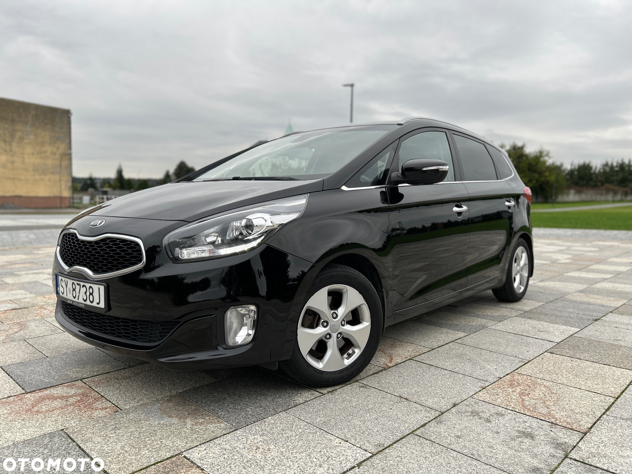 Kia Carens 1.7 CRDi Business Line - 14
