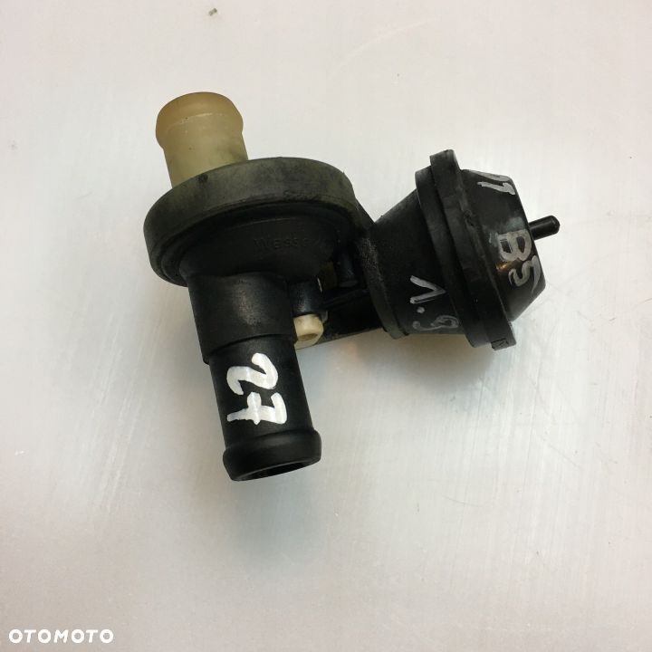 ZAWÓR OGRZEWANIA VW PASSAT B5 1.9 TDI 04A819809 - 1